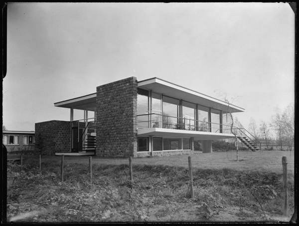 Herman Haan _ Haan House _ Rotterdam, Netherlands _ 1953-1960 © fotoleren.nl - Violette Cornelius 2.jpg Herman Haan _ Haan House _ Rotterdam, Netherlands _ 1953-1960 © fotoleren.nl - Violette Cornelius 2.jpg
